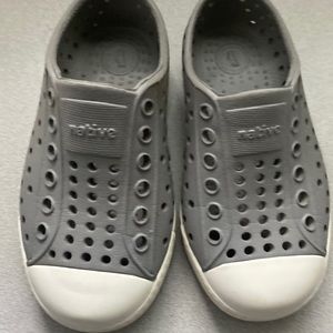 Native grey toddler 7c